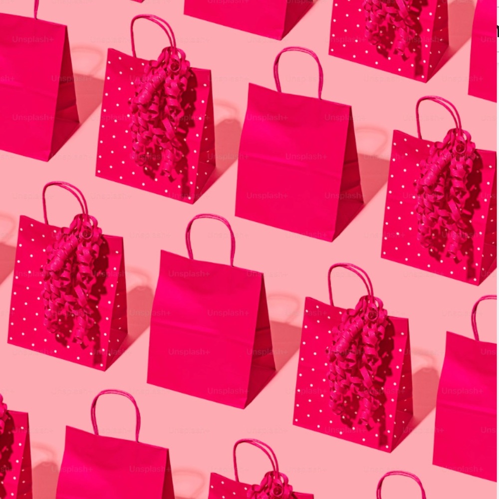 🛍️🤑🤍SAAVY is LIVE🛍️🤑🤍 Like to get notified every time I go LIVE!!!!